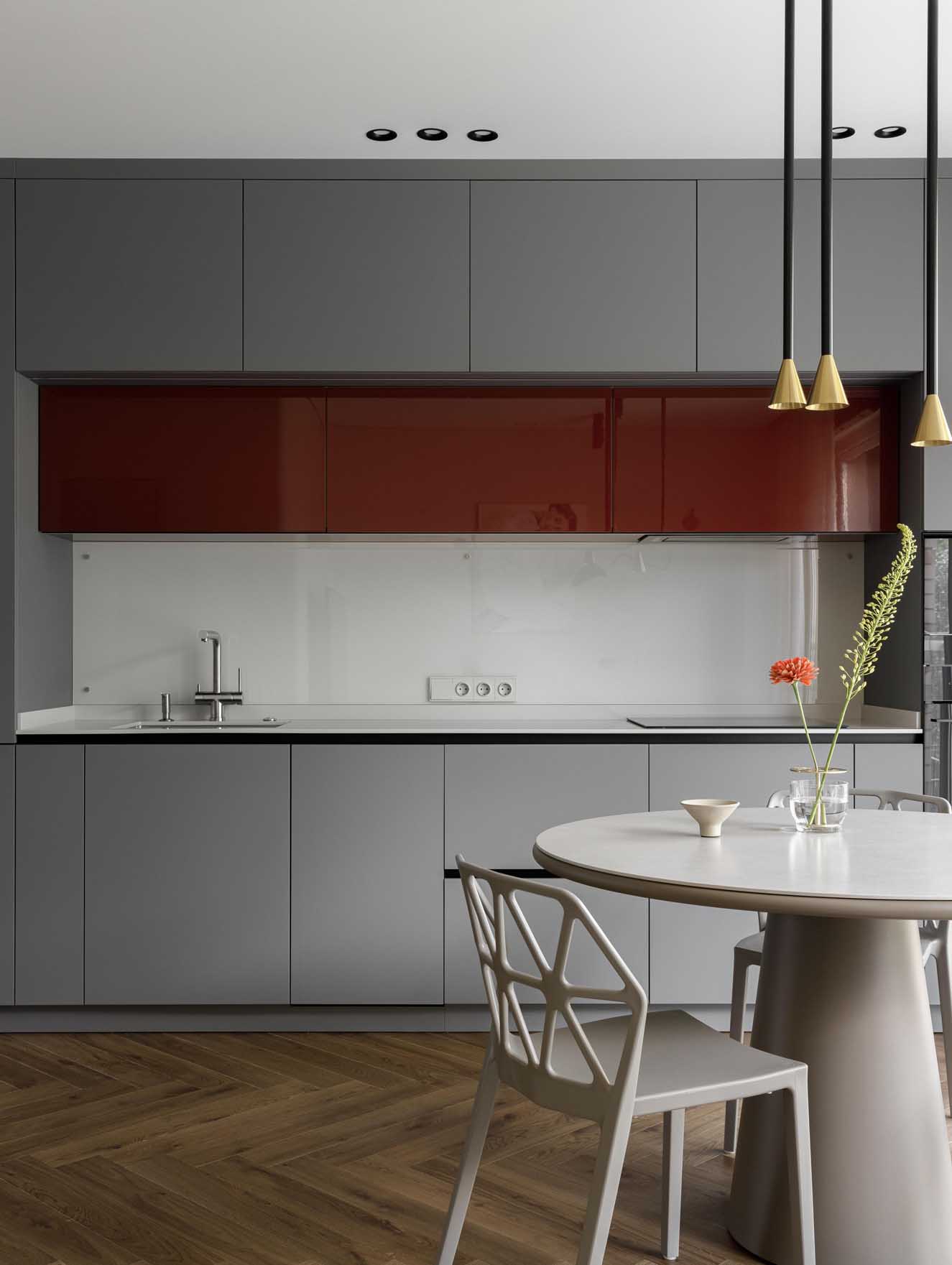 Szülők rendezték be lányuknak a 42m2-es lakást Szülők rendezték be lányuknak a 42m2-es lakást