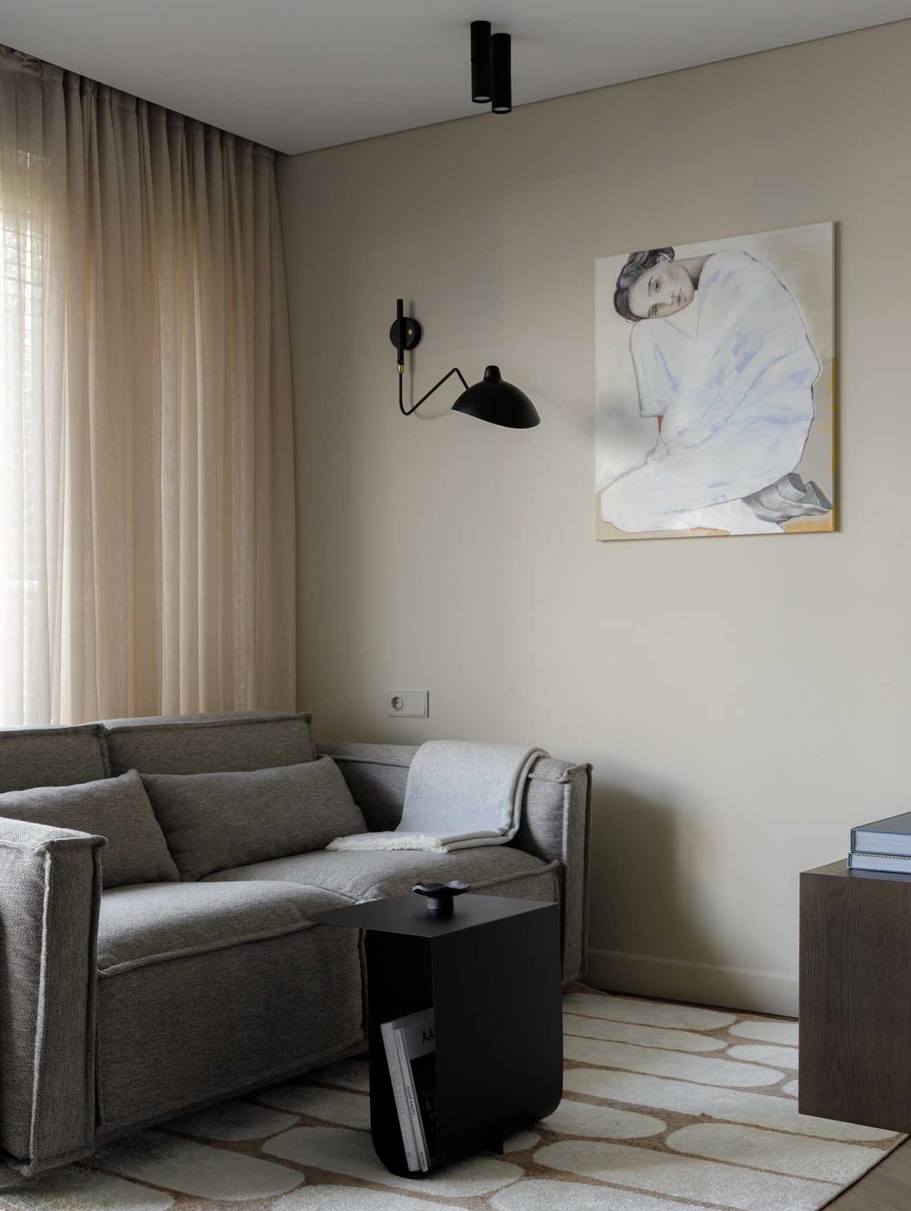 Szülők rendezték be lányuknak a 42m2-es lakást Szülők rendezték be lányuknak a 42m2-es lakást