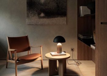 Mikrocement a falakon, monokróm színpaletta és greslapok