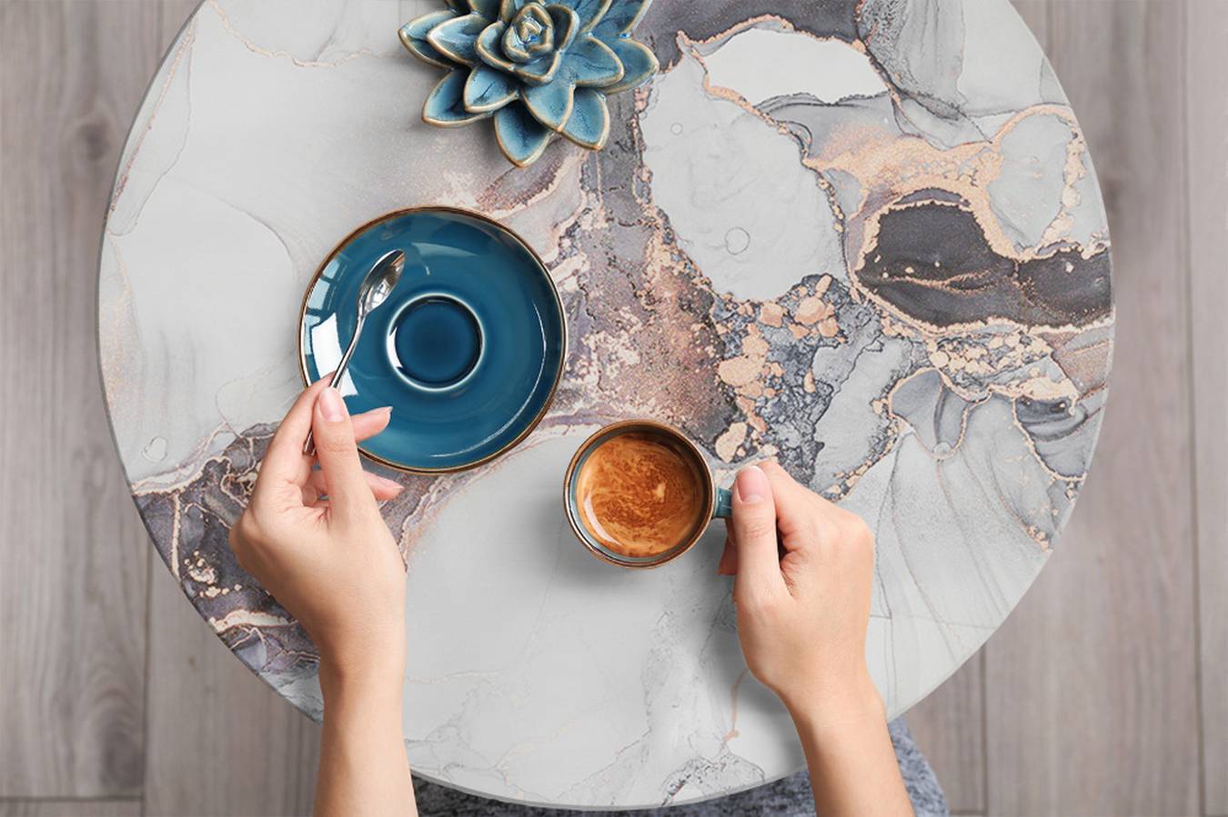 Régi bútor, új külső - látványos felújítás mintás öntapadós fóliával