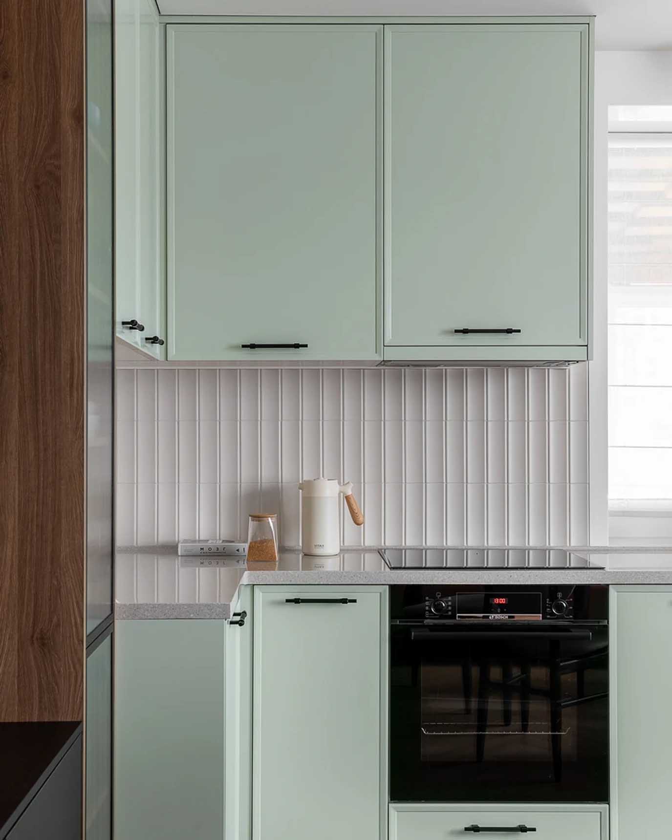 Kis egyszintes családi ház modern, otthonos berendezése: Kis egyszintes családi ház modern, otthonos berendezése: