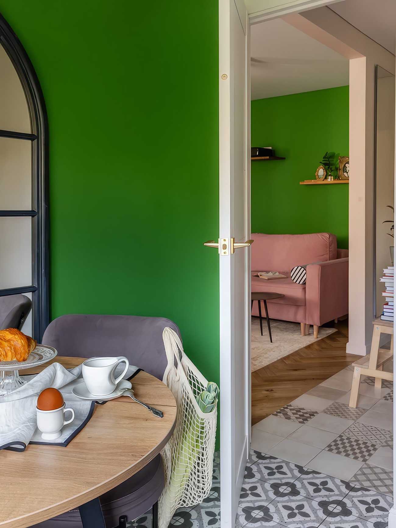 Életöröm és francia sikk kétszobás lakásban Életöröm és francia sikk kétszobás lakásban