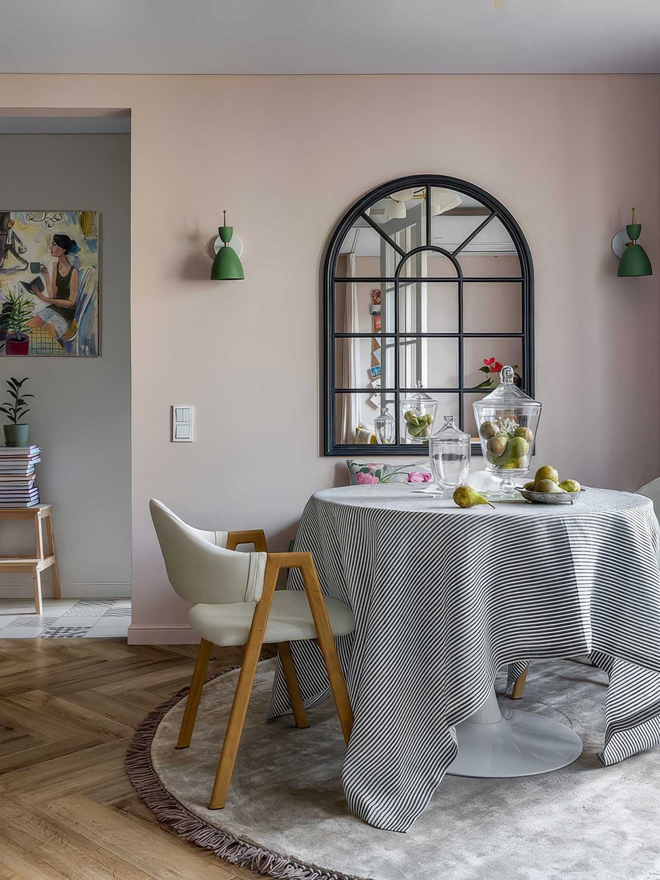 Életöröm és francia sikk kétszobás lakásban Életöröm és francia sikk kétszobás lakásban