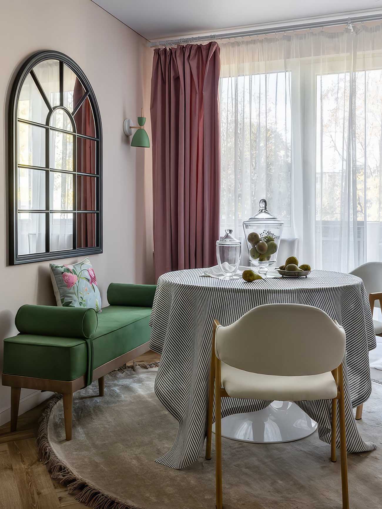 Életöröm és francia sikk kétszobás lakásban Életöröm és francia sikk kétszobás lakásban