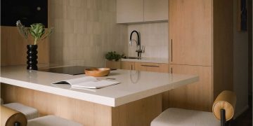 Japán inspirációk és funkcionális minimalizmus új építésű ingatlanban