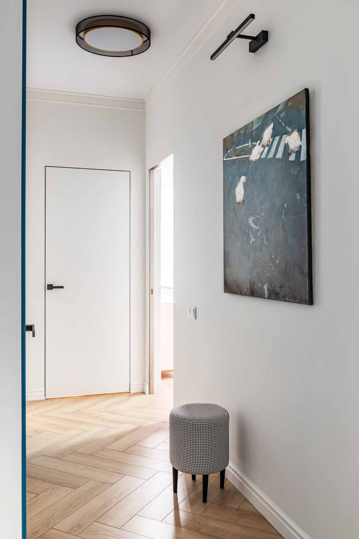 Klasszikus alapok és színes harmónia 78 m2-en Klasszikus alapok és színes harmónia 78 m2-en