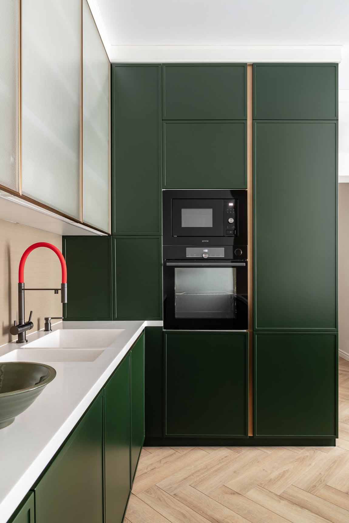 Klasszikus alapok és színes harmónia 78 m2-en Klasszikus alapok és színes harmónia 78 m2-en