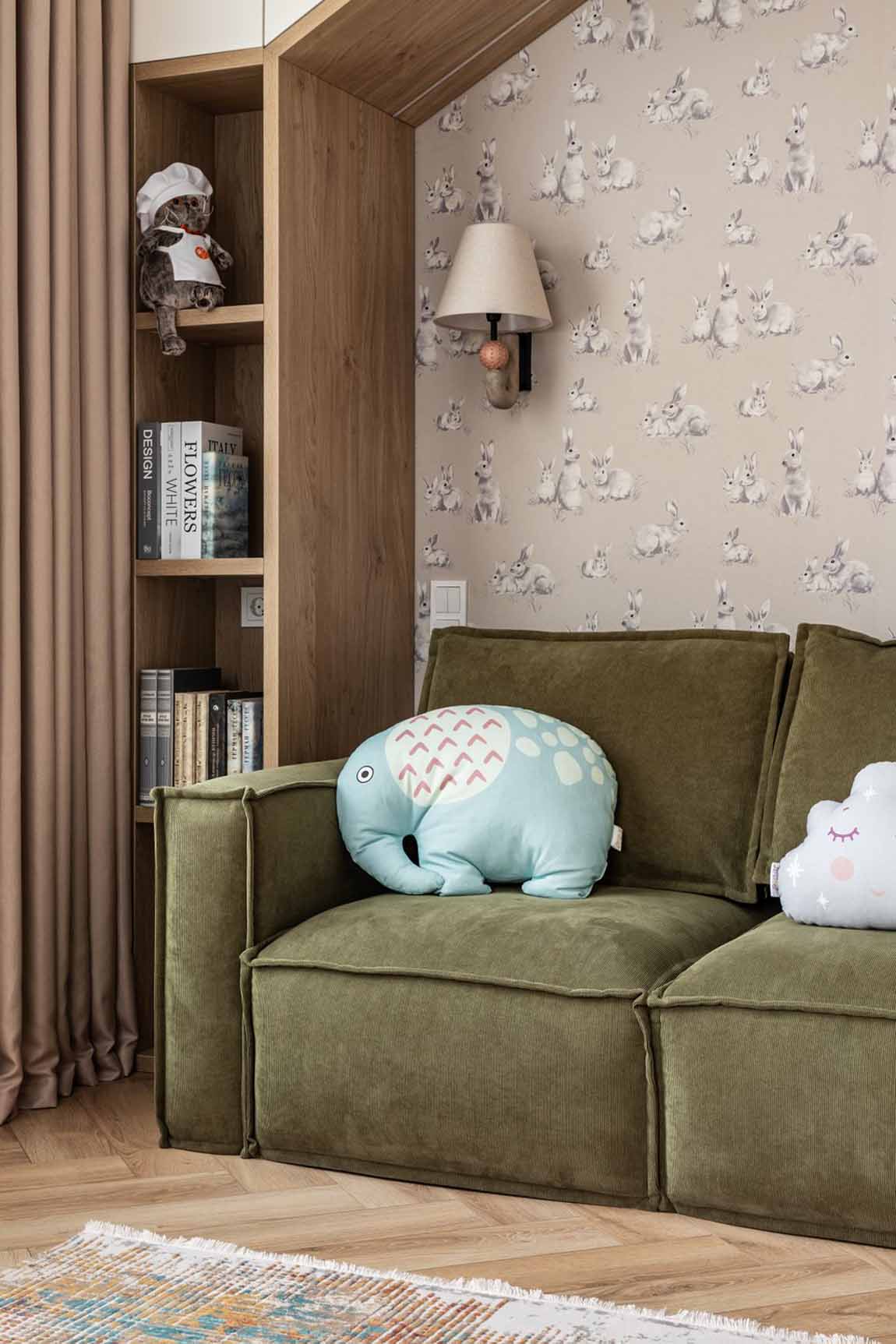 Klasszikus alapok és színes harmónia 78 m2-en Klasszikus alapok és színes harmónia 78 m2-en