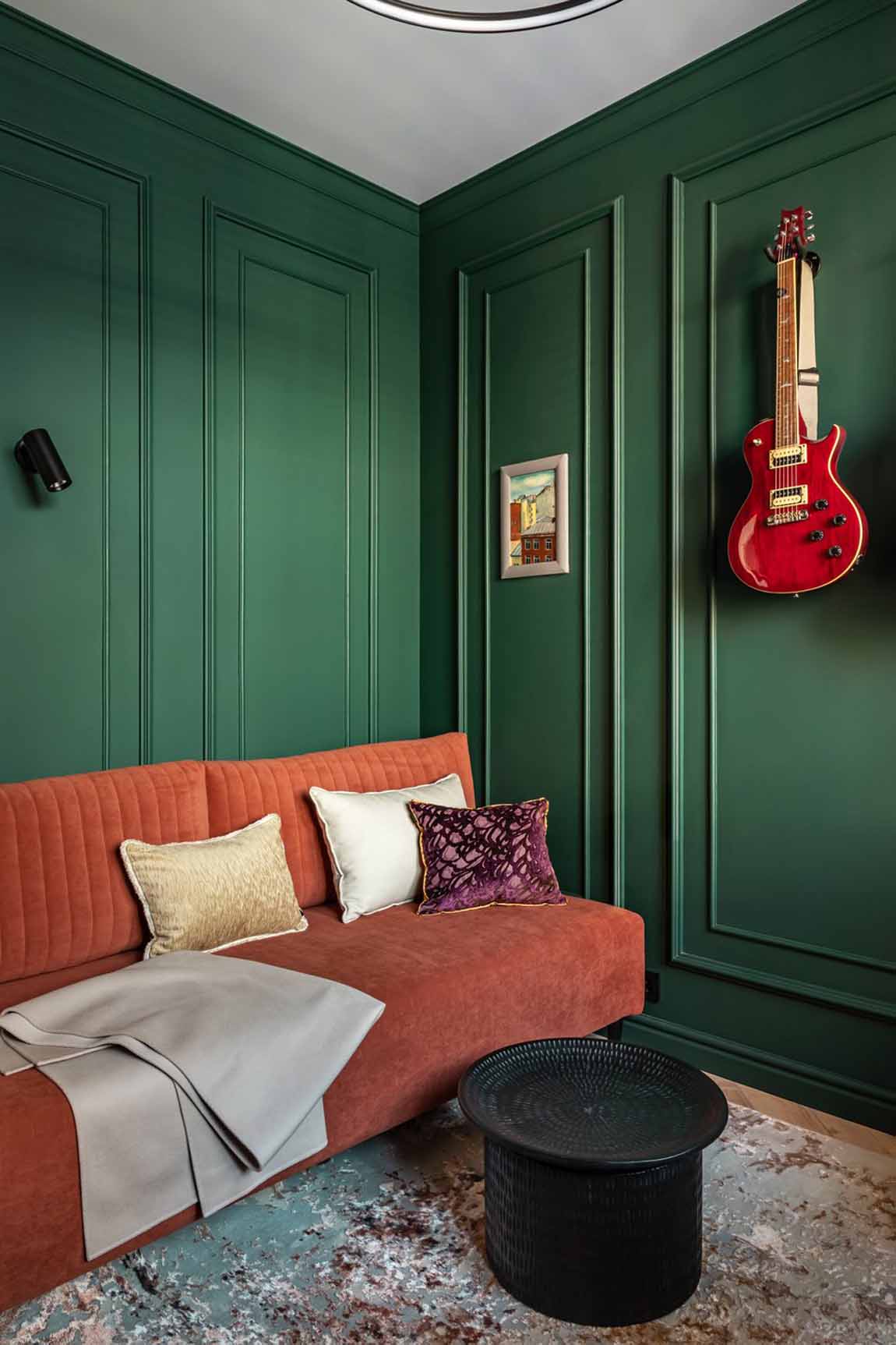 Klasszikus alapok és színes harmónia 78 m2-en Klasszikus alapok és színes harmónia 78 m2-en