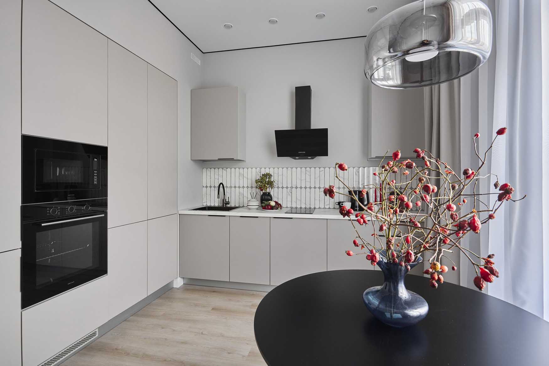 Költséghatékony felújítás szürke árnyalatokkal Költséghatékony felújítás szürke árnyalatokkal