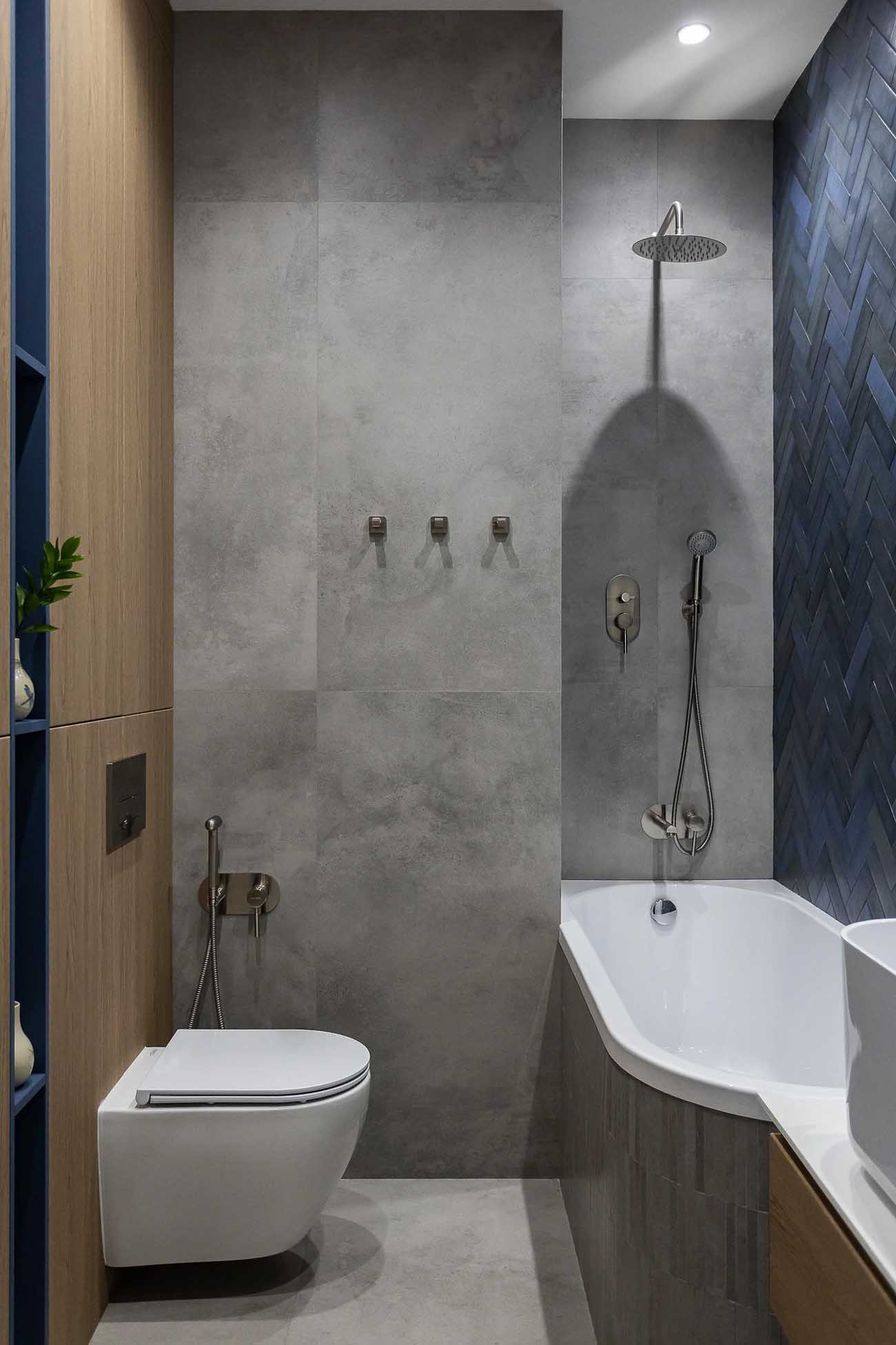 Rejtett gardróbhelyiség és nyitott, minimalista tér