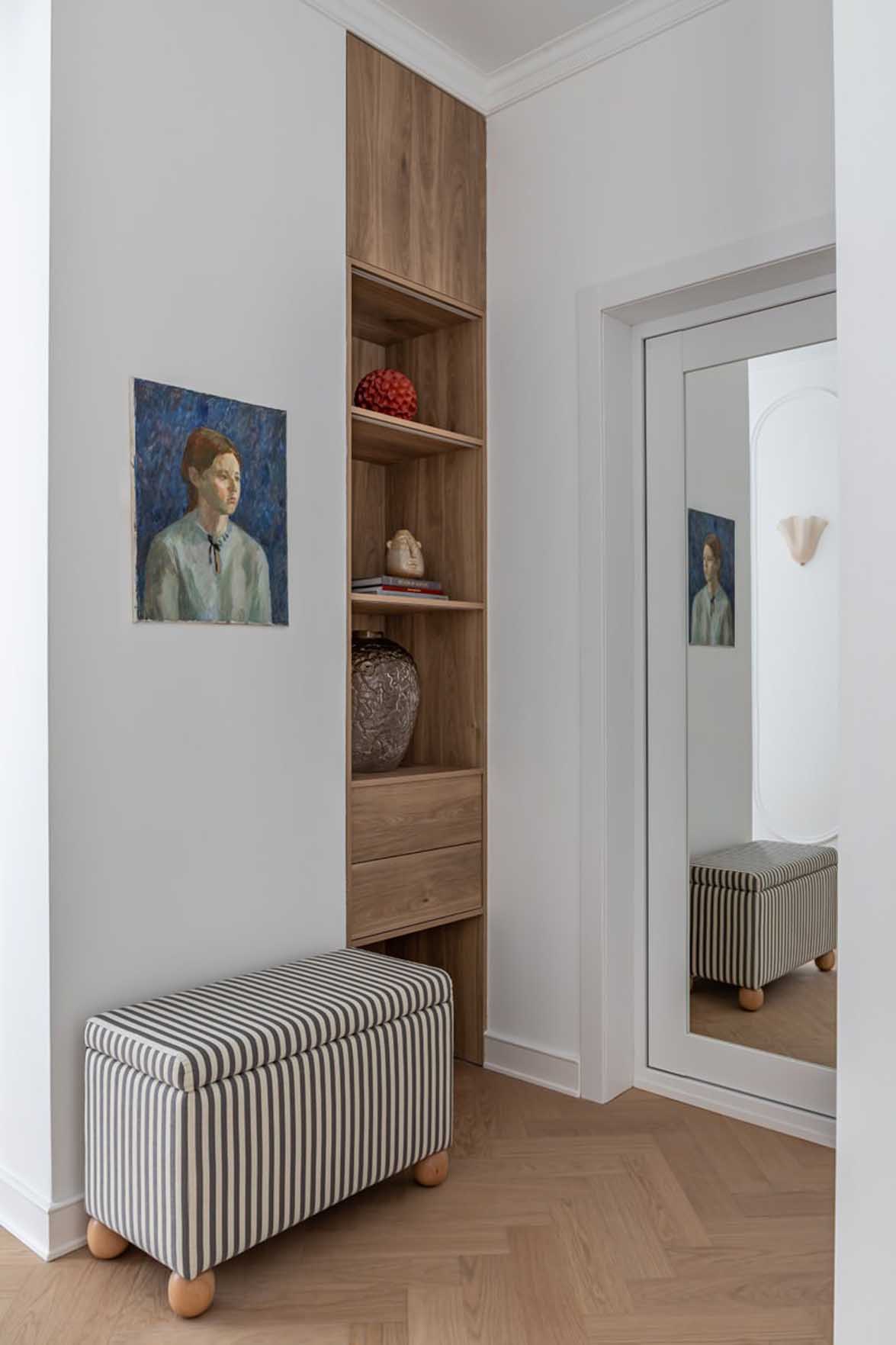 Romantikus részletekkel finomított minimalizmus Romantikus részletekkel finomított minimalizmus