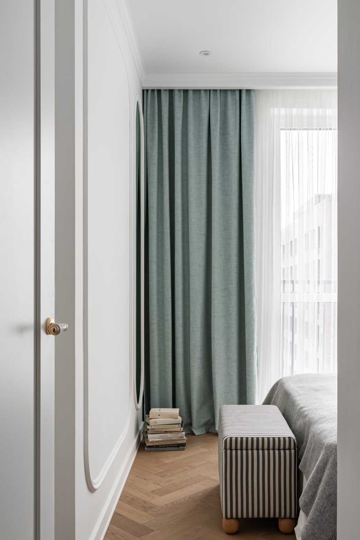 Romantikus részletekkel finomított minimalizmus Romantikus részletekkel finomított minimalizmus