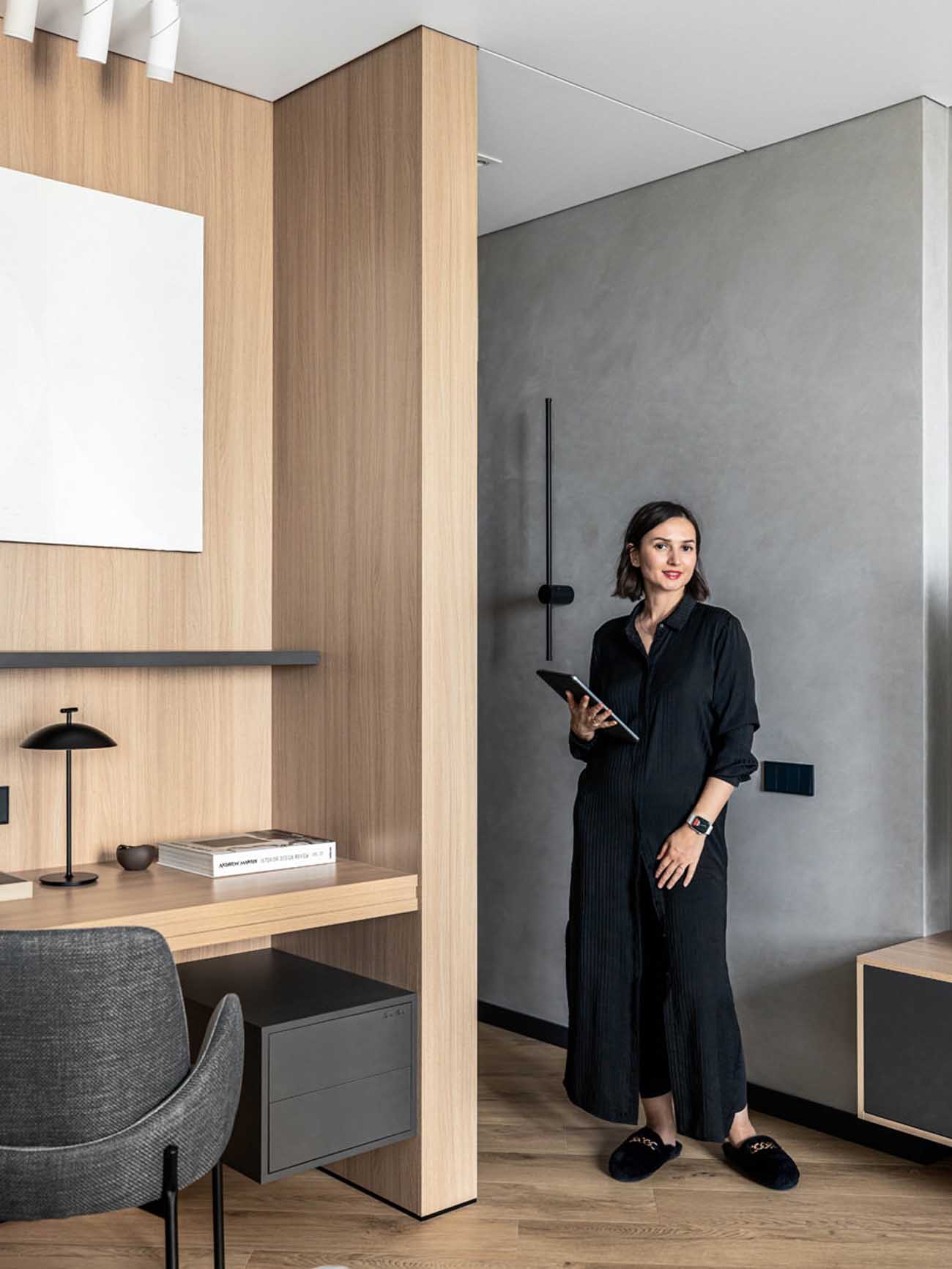 Minimalista formák és meleg, barátságos textúrák