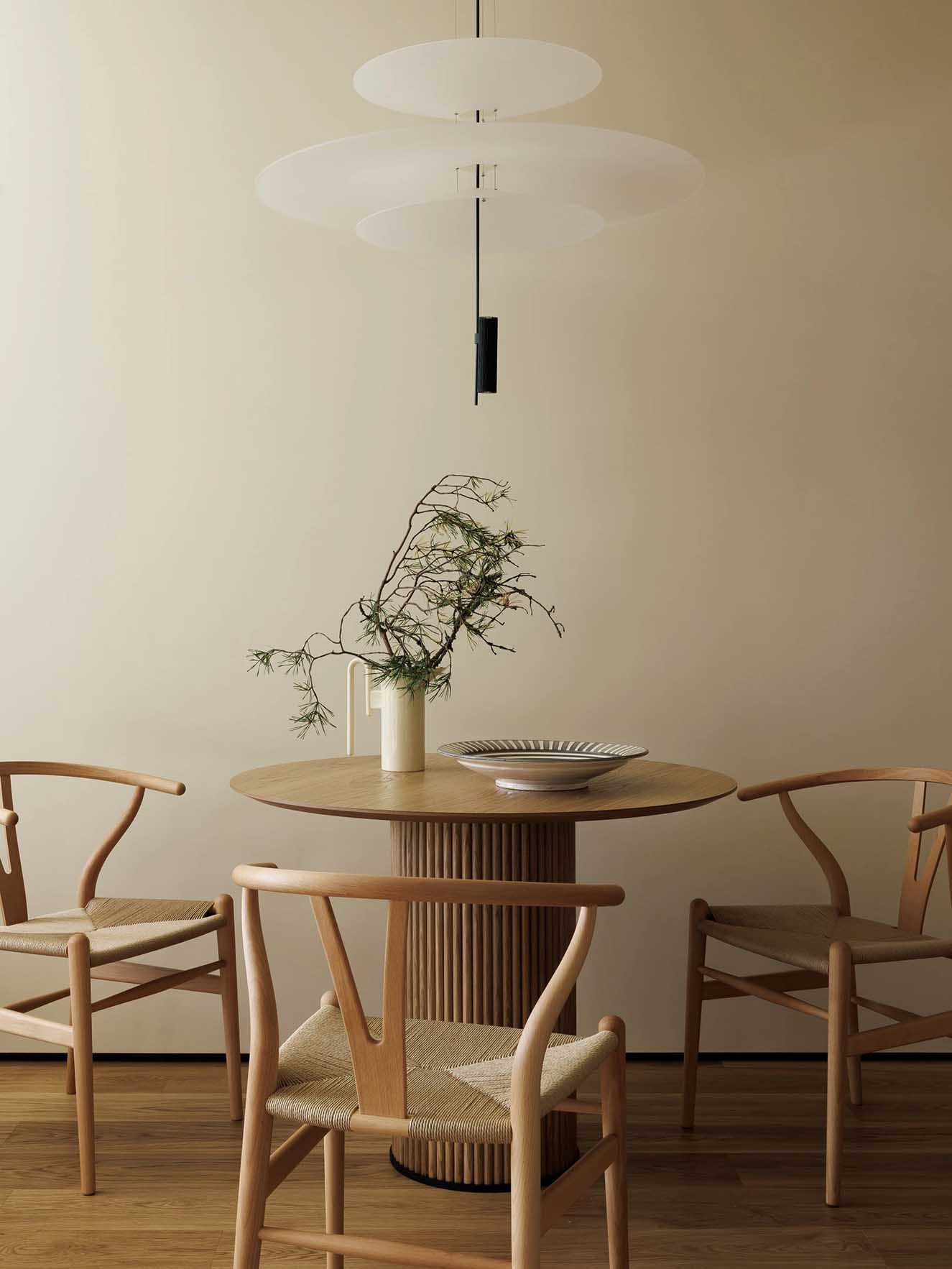 Természetesség és finom tapinthatóság tetőtéri lakásban Természetesség és finom tapinthatóság tetőtéri lakásban