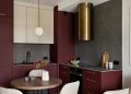 Borvörös konyha és fürdőszoba, modern klasszikus elegancia 35 m2-en