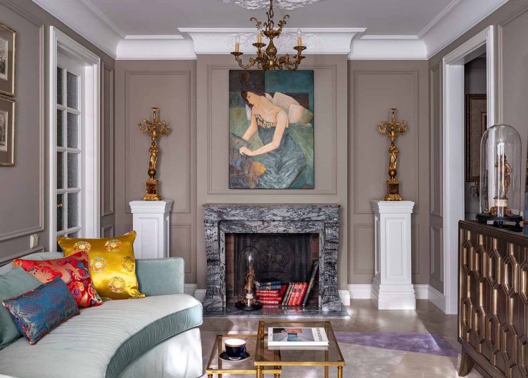 Lakberendező saját, antikvitásokkal fűszerezett otthona