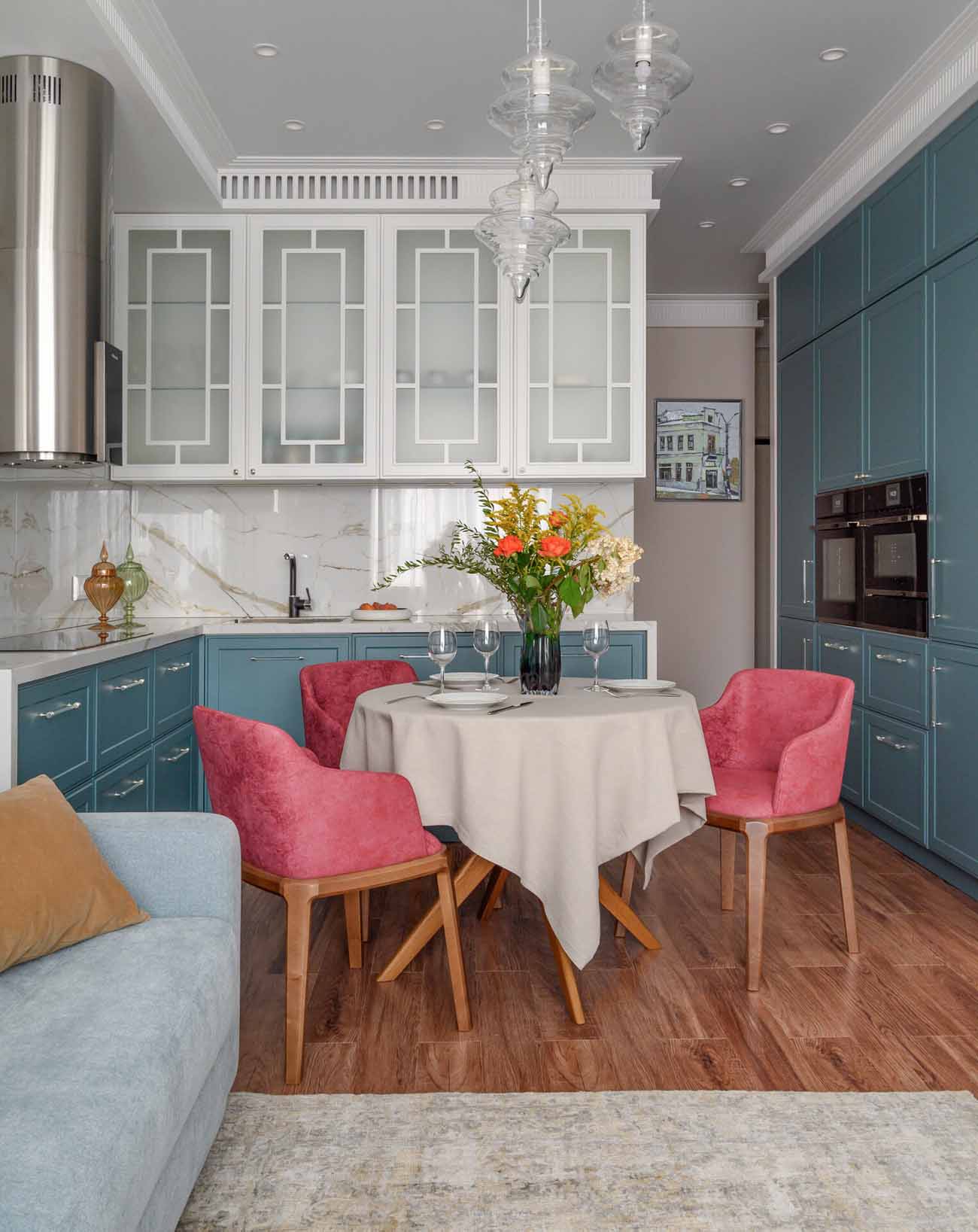 Elegáns neoklasszikus otthon 50 m2-en parafa padlóval Elegáns neoklasszikus otthon 50 m2-en parafa padlóval