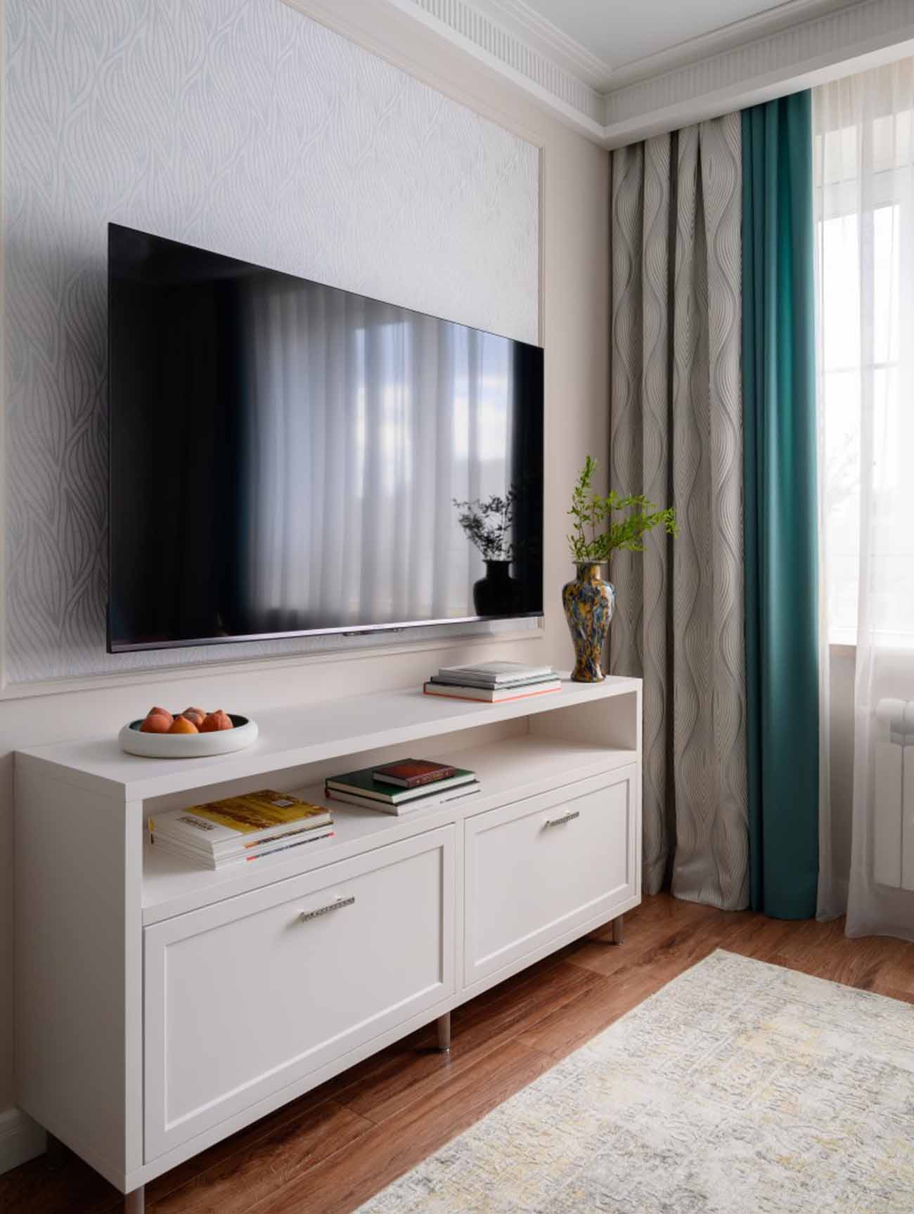 Elegáns neoklasszikus otthon 50 m2-en parafa padlóval Elegáns neoklasszikus otthon 50 m2-en parafa padlóval