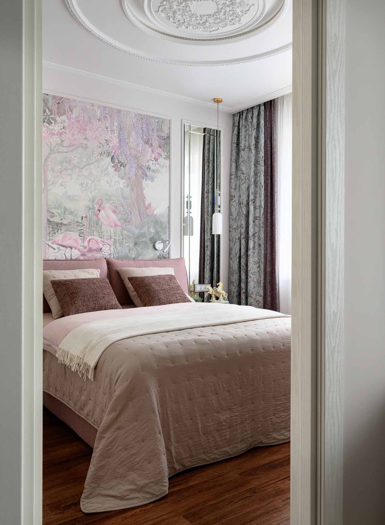 Elegáns neoklasszikus otthon 50 m2-en parafa padlóval