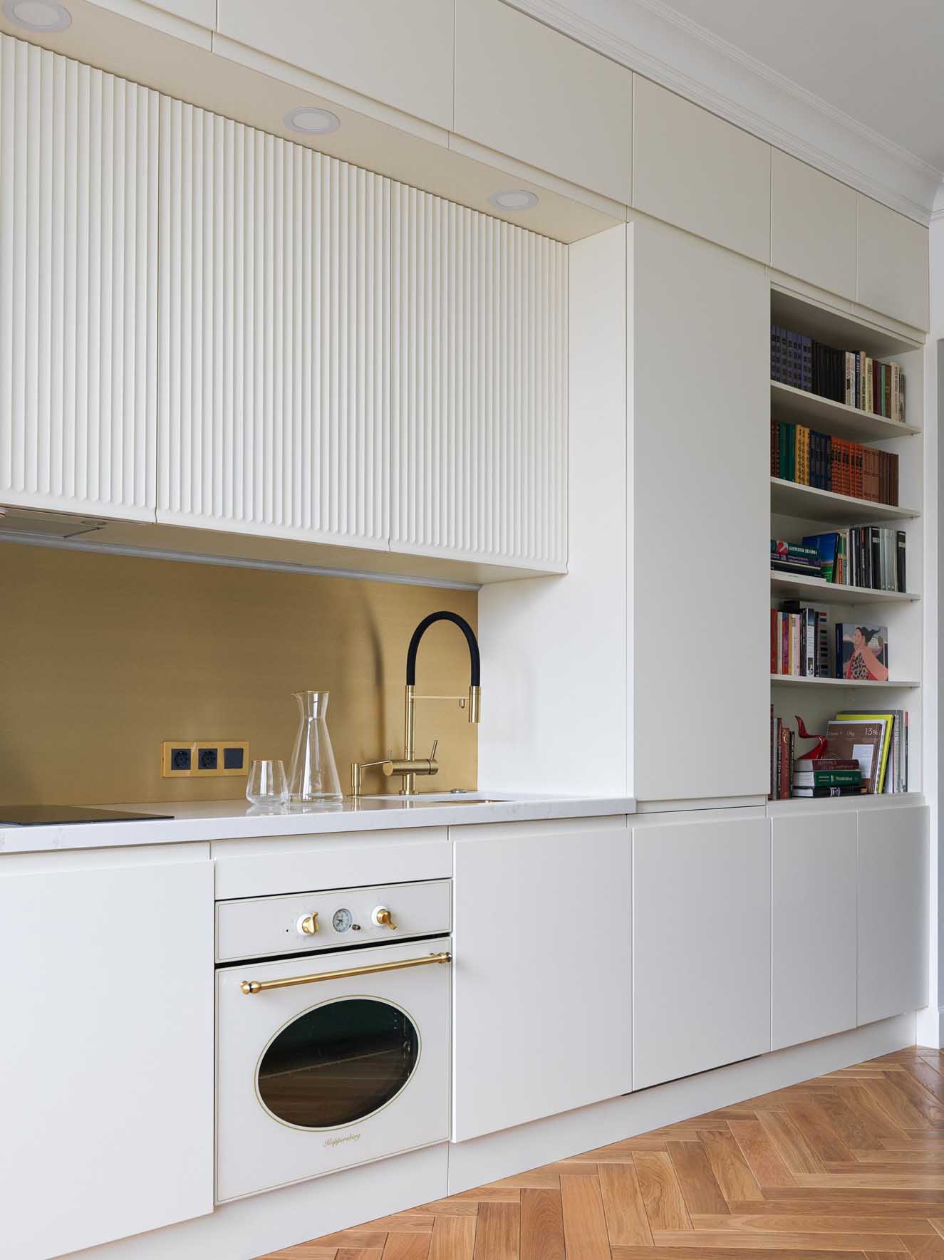 Franciás, eklektikus, élettel teli otthon Franciás, eklektikus, élettel teli otthon