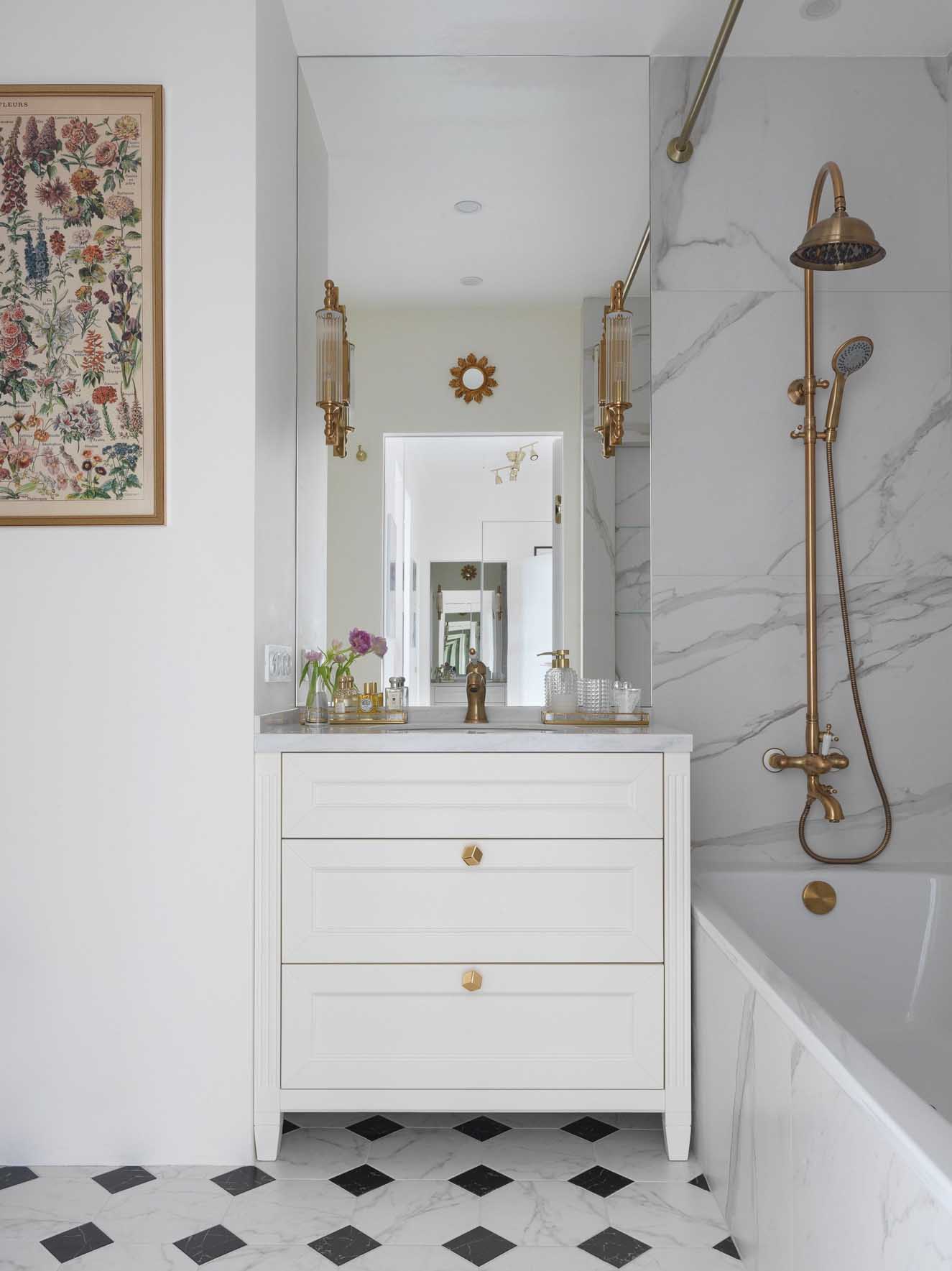 Franciás, eklektikus, élettel teli otthon Franciás, eklektikus, élettel teli otthon