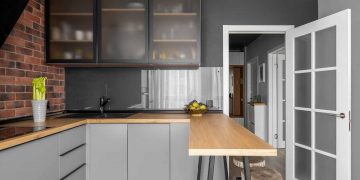 Loft, klasszikus és vidéki stílusok találkozása 65 m2-en