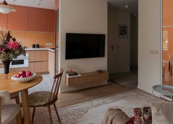 Maximális helykihasználás család otthonában, 42 m2