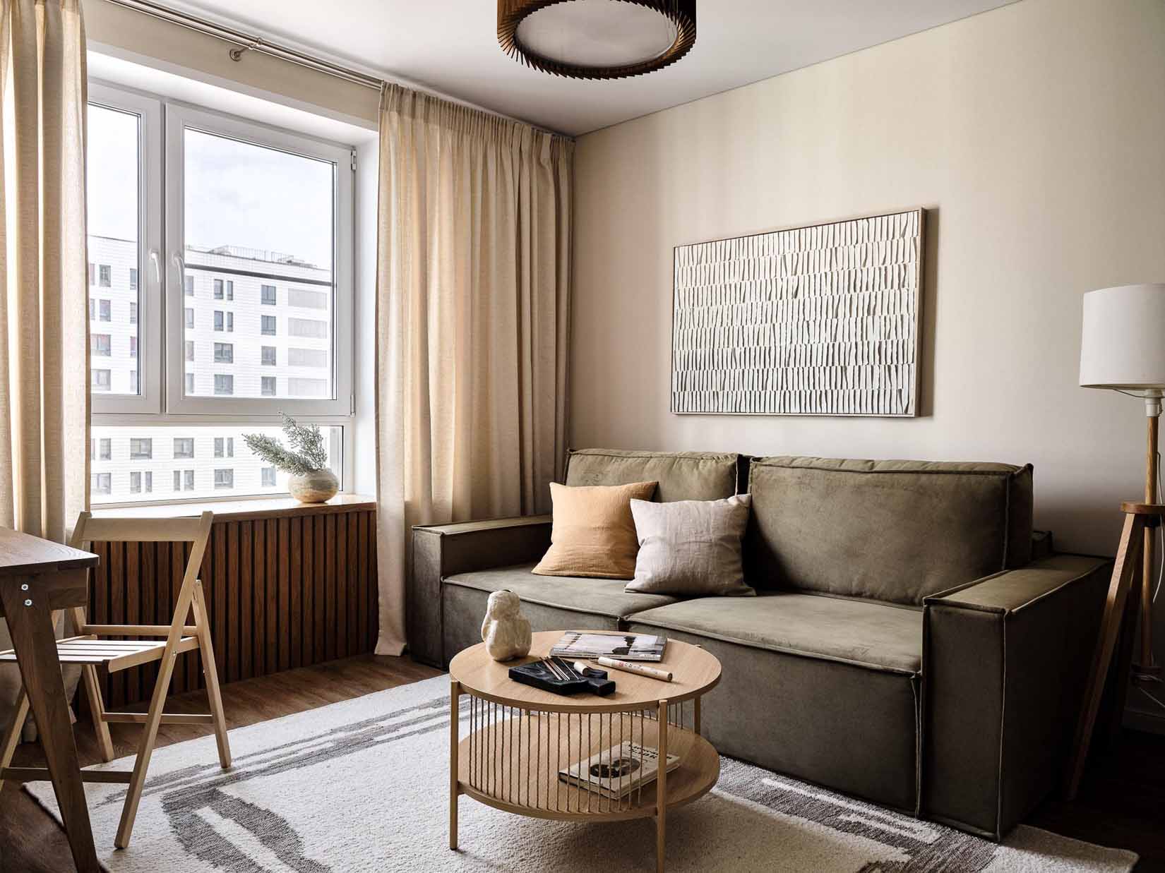 Meleg tónusok, japandi elemek: funkcionális kislakás 40 m2-en Meleg tónusok, japandi elemek: funkcionális kislakás 40 m2-en