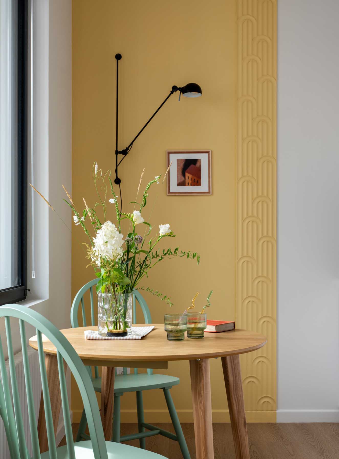 Pasztell színek, tudatos zónázás és olvasósarok az erkélyen Pasztell színek, tudatos zónázás és olvasósarok az erkélyen