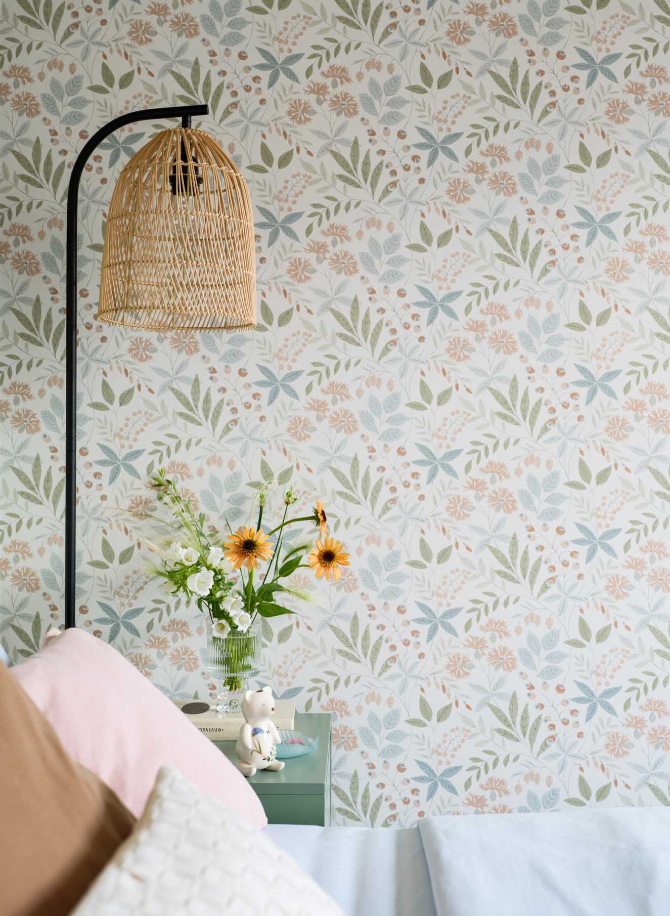 Pasztell színek, tudatos zónázás és olvasósarok az erkélyen Pasztell színek, tudatos zónázás és olvasósarok az erkélyen