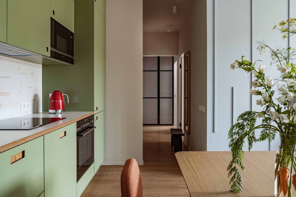 Színek és textúrák dinamikája háromszobás lakásban