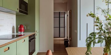 Színek és textúrák dinamikája háromszobás lakásban