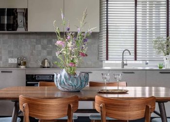 Eklektikus berendezés: modern megoldások retro bútorokkal és keleti inspirációval