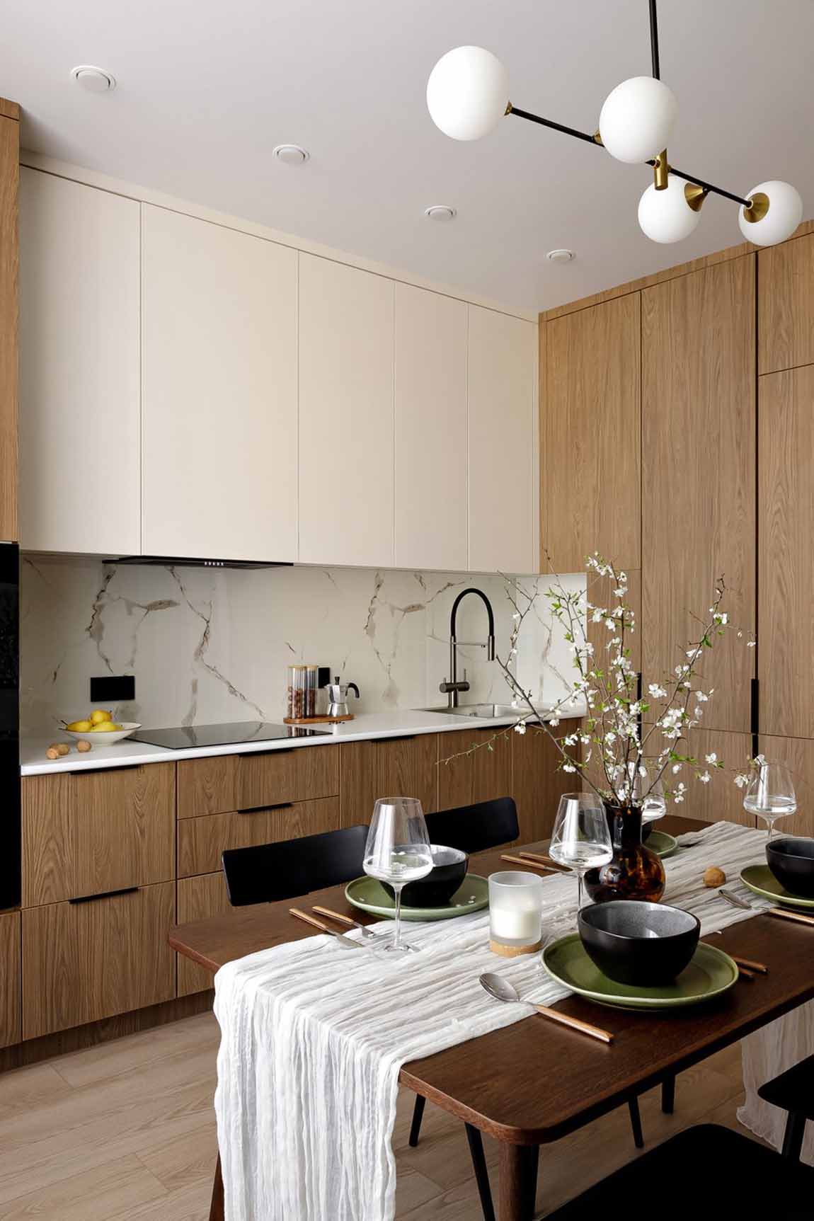 Természetes harmónia és modern világítás kétszobás lakásban Természetes harmónia és modern világítás kétszobás lakásban