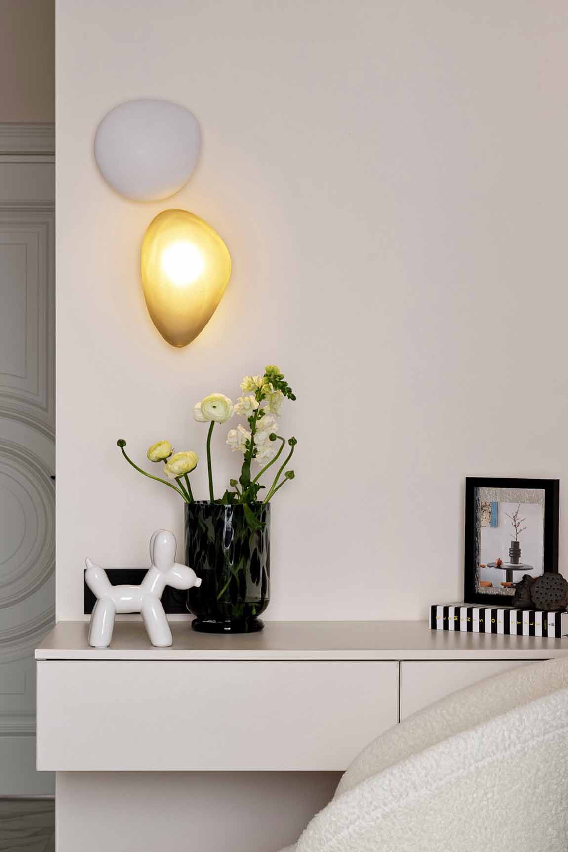 Természetes harmónia és modern világítás kétszobás lakásban Természetes harmónia és modern világítás kétszobás lakásban