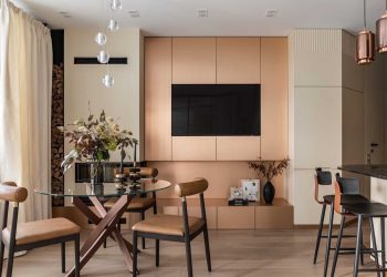 Tejes, bézs és világos földszínek fémes részletekkel 69 m2-en