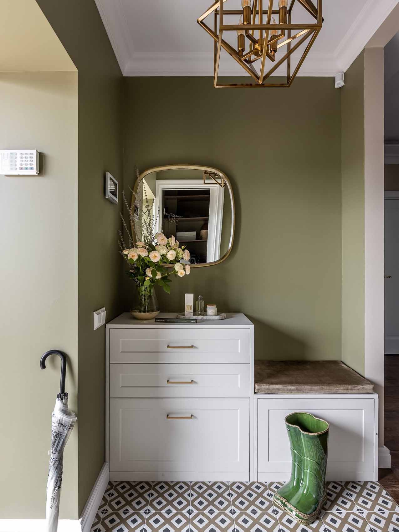 Ház angol és amerikai enteriőrök inspirálta berendezéssel Ház angol és amerikai enteriőrök inspirálta berendezéssel