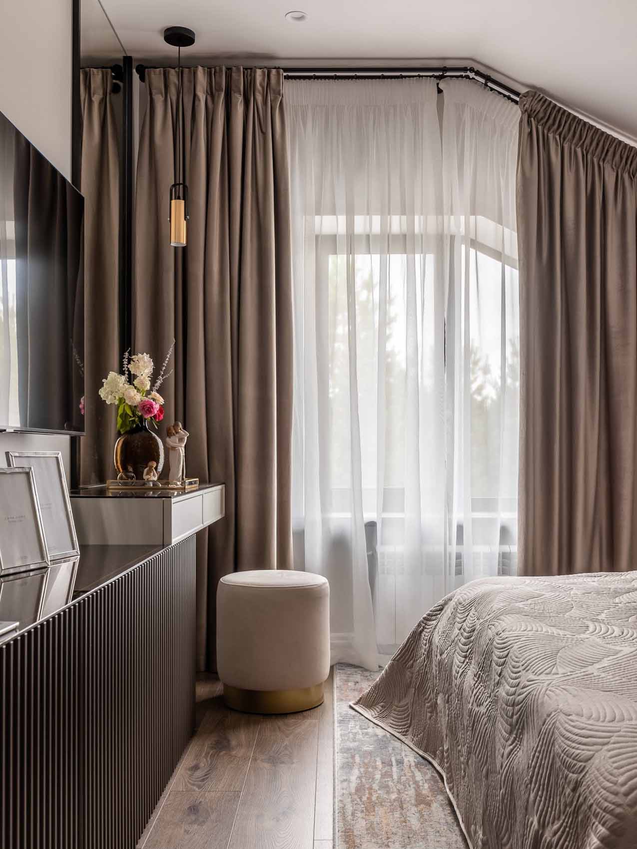 Ház angol és amerikai enteriőrök inspirálta berendezéssel Ház angol és amerikai enteriőrök inspirálta berendezéssel