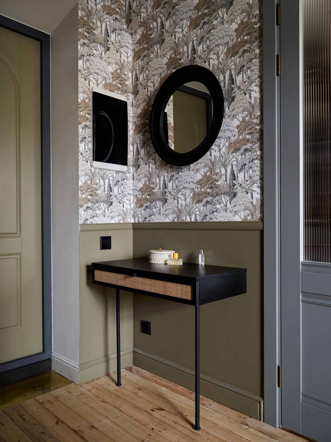 Felújítás saját munkával és ötletekkel egy lelakott 37 m2-es lakásban Felújítás saját munkával és ötletekkel egy lelakott 37 m2-es lakásban