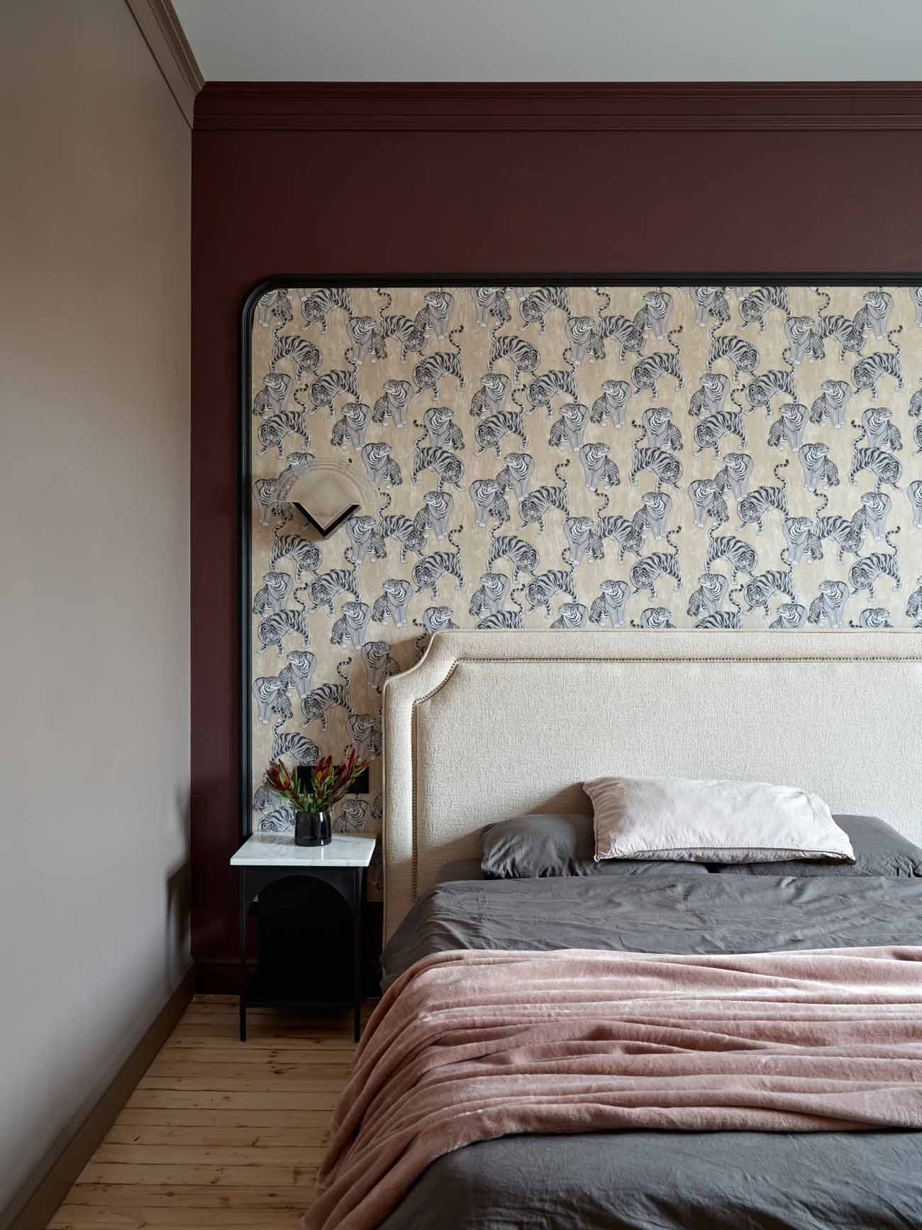 Felújítás saját munkával és ötletekkel egy lelakott 37 m2-es lakásban Felújítás saját munkával és ötletekkel egy lelakott 37 m2-es lakásban