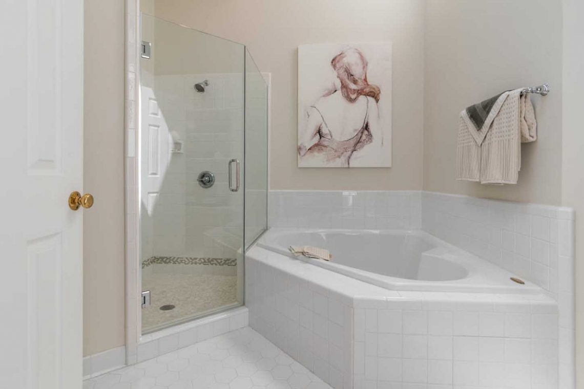 Sarokkádak - kis fürdőszobákhoz ideális sarokfürdők