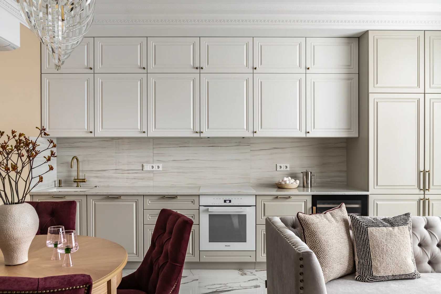 Fiú- és lányszoba, klasszikus részletek, karakteres színek Fiú- és lányszoba, klasszikus részletek, karakteres színek