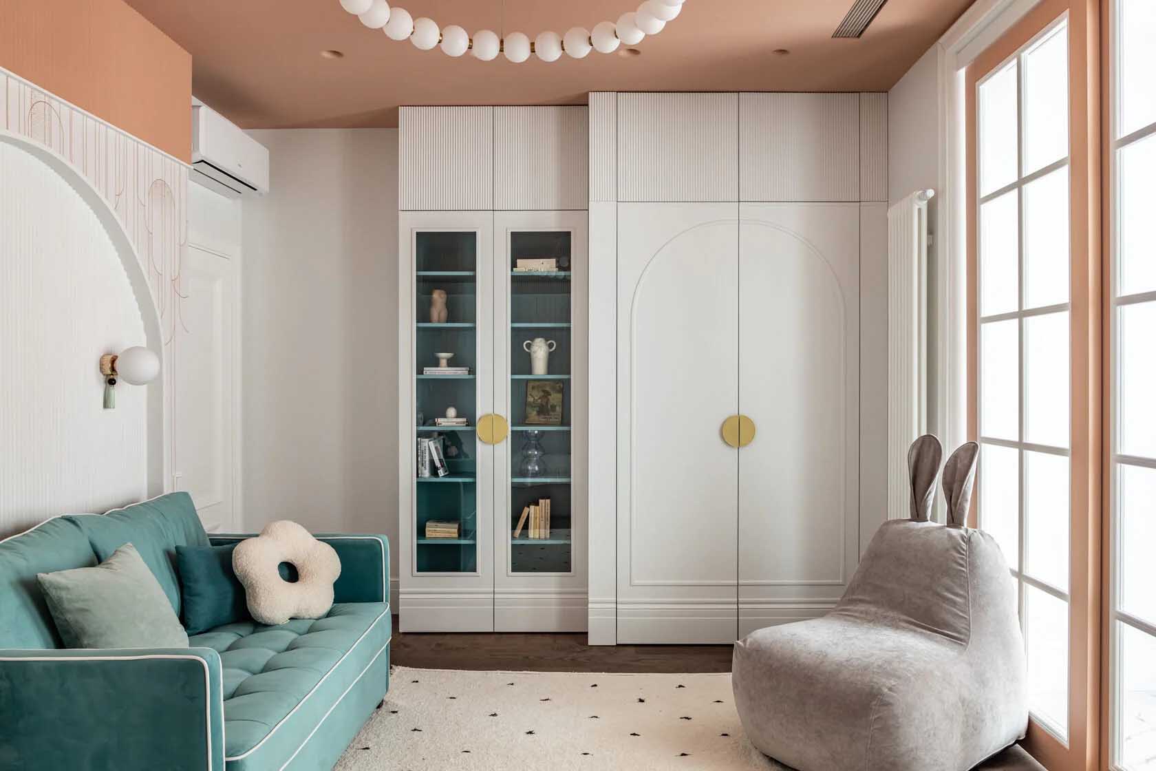 Fiú- és lányszoba, klasszikus részletek, karakteres színek Fiú- és lányszoba, klasszikus részletek, karakteres színek