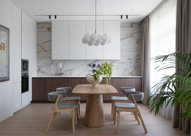 Nyugodt, meditatív hangulat, természetes monokróm színpaletta