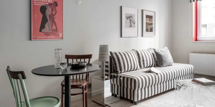 Párizsi sikk 46 m2-en: egyszerű de egyedi megoldások