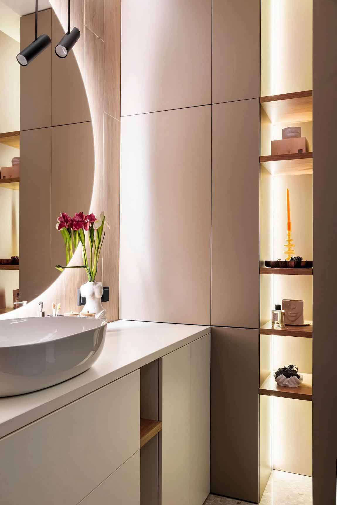 Púderes terrakotta, fa és fehér, minimalista stílus 40 m2-en