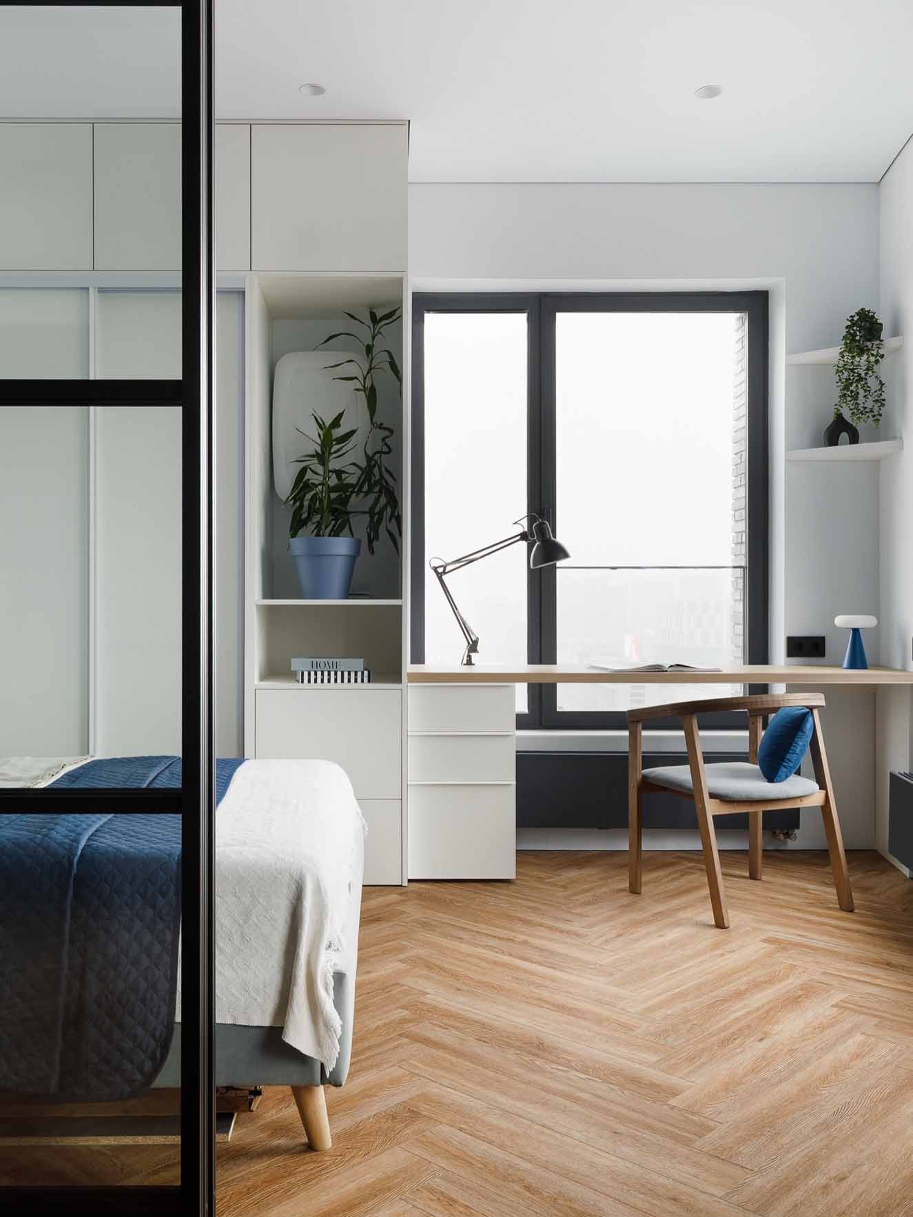 Új építésű kislakás üvegfallal zónázva Új építésű kislakás üvegfallal zónázva