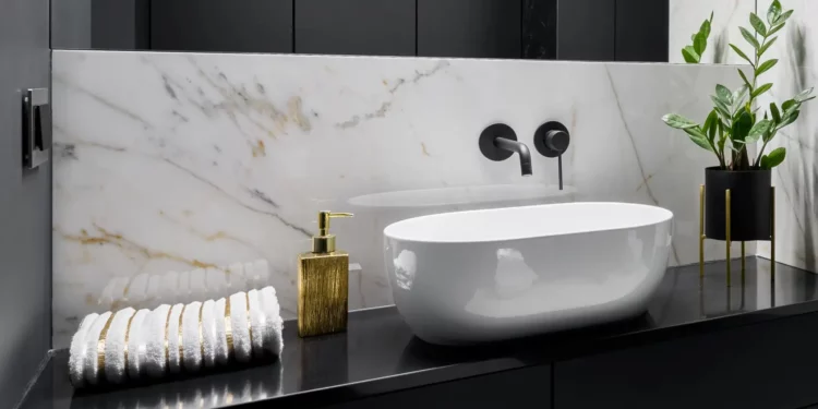 Ezt a 6 csempe színt ne válaszd 2026-ban a lakberendezők szerint