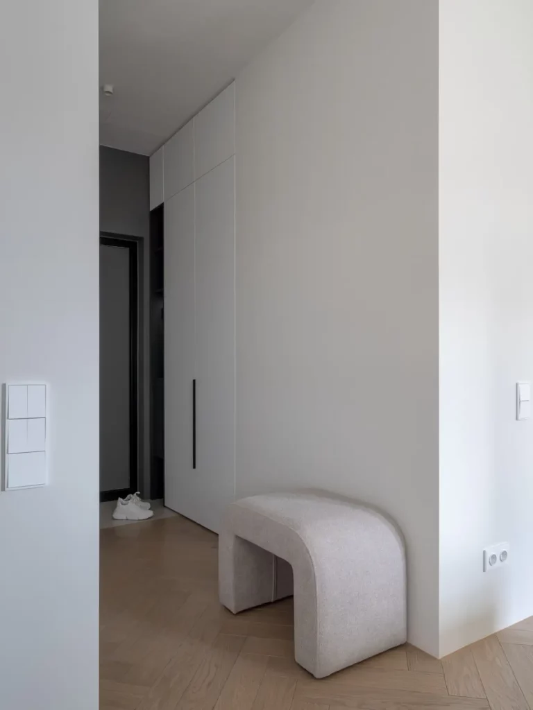 Világos, szellős enteriőr, skandináv hangulat és funkcionális megoldások